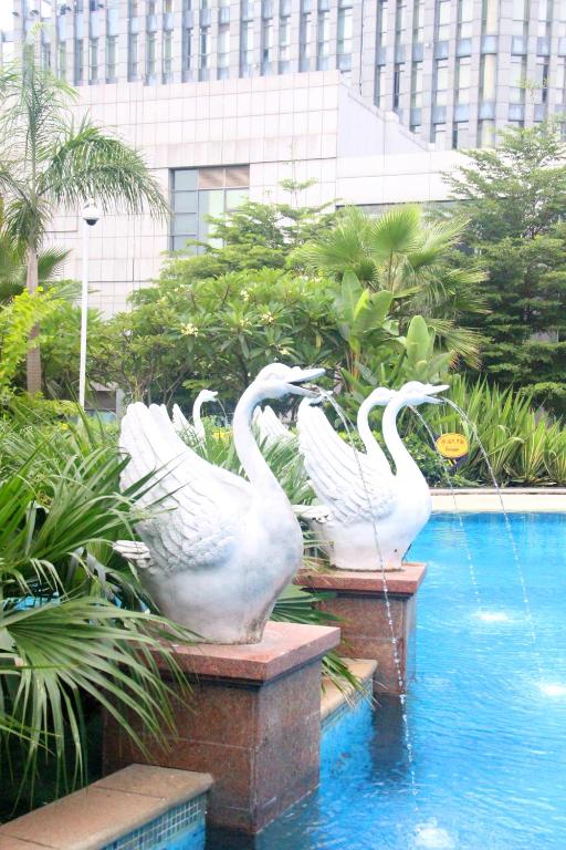 Bazén v ubytování FLIPORT Hotel Xiamen Software Park nebo v jeho okolí