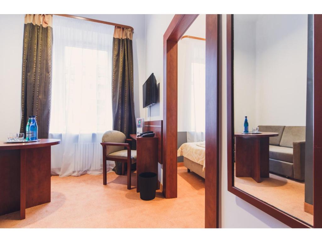 Hotel Chmielna Warsaw - Resim 35