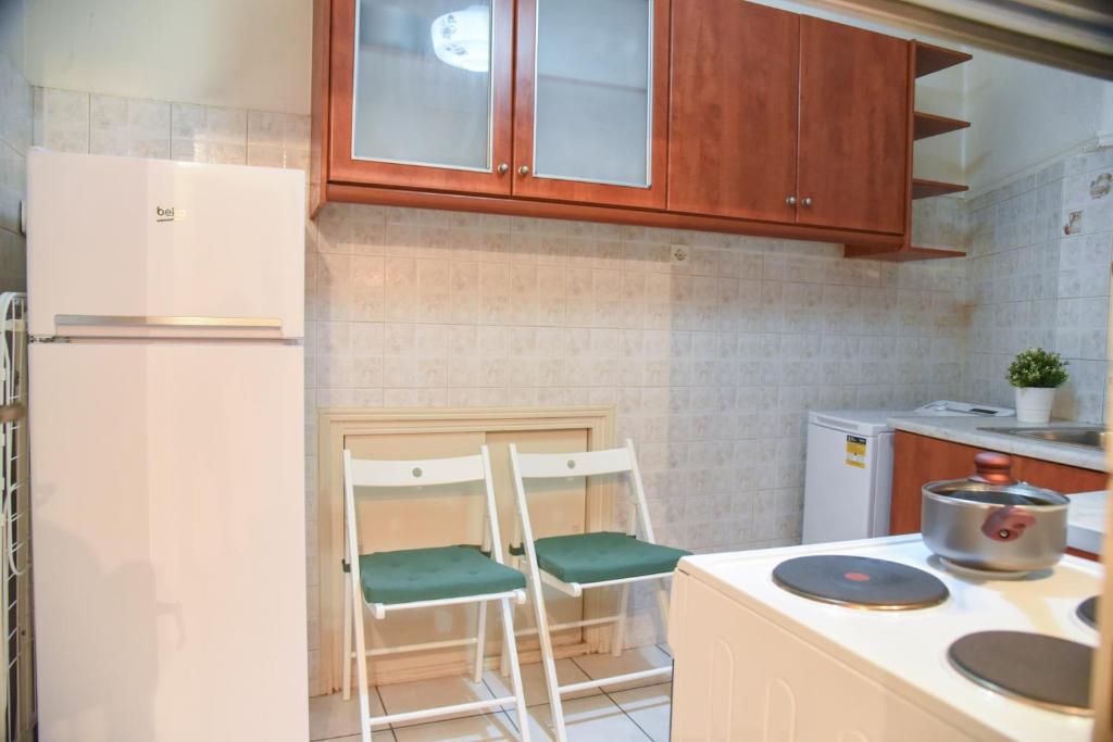 Cuisine ou kitchenette dans l'établissement Pythagorean Theorem by YHA