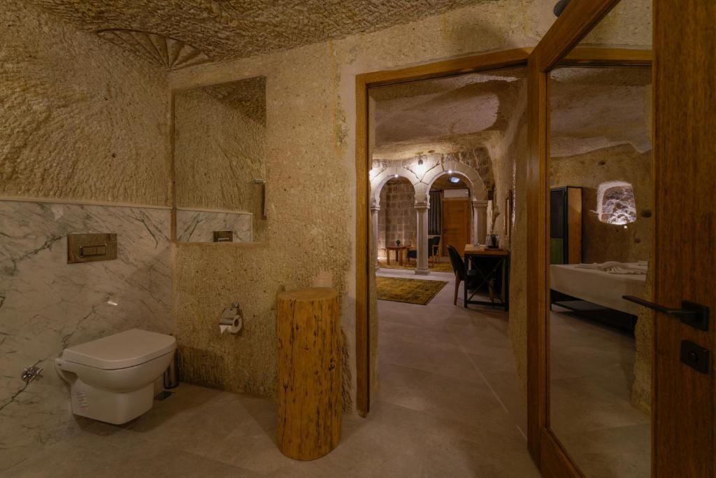 The Niche Cave Hotel - 10