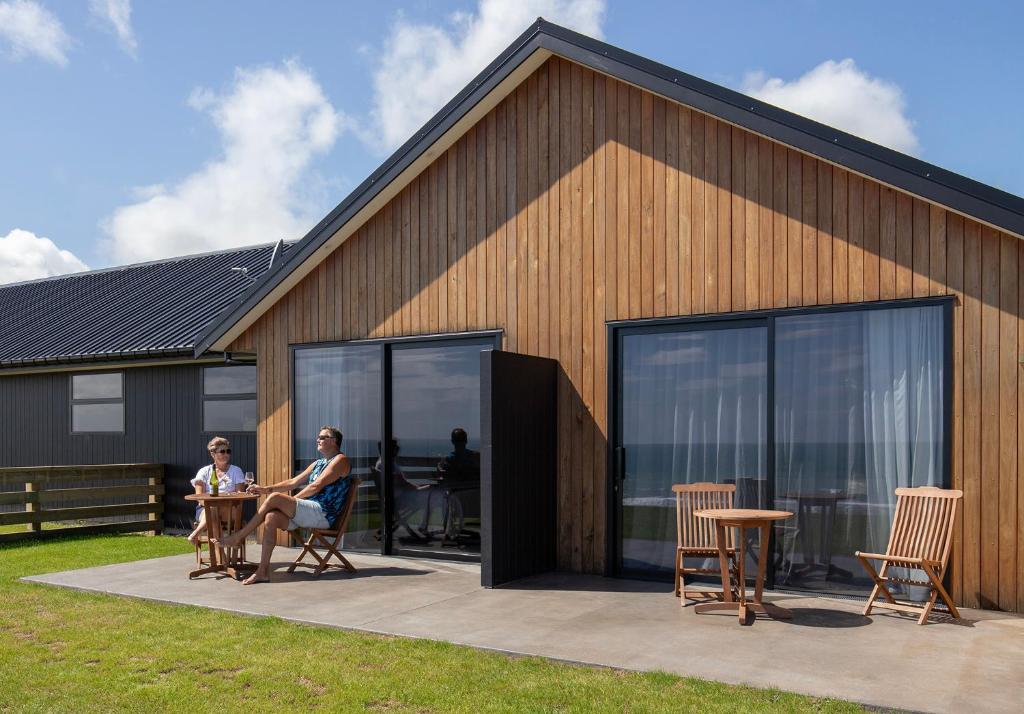 Hosté ubytování Views over Tasman, New luxury boutique studio overlooking the Tasman Sea