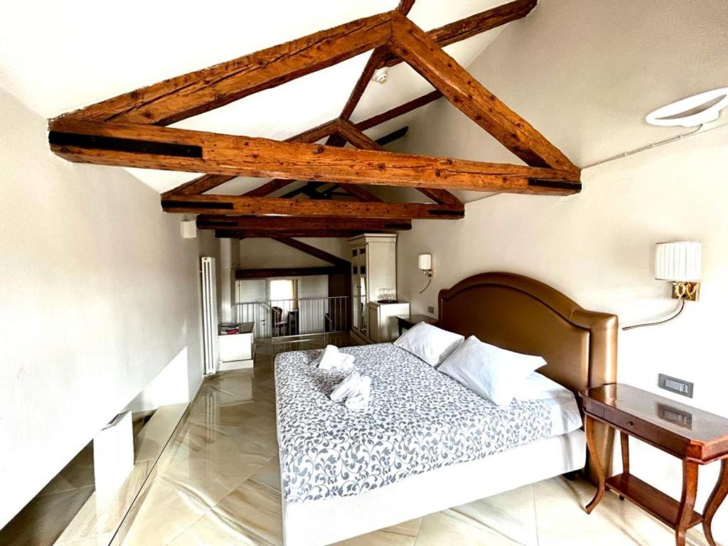 Postel nebo postele na pokoji v ubytování Dream suites