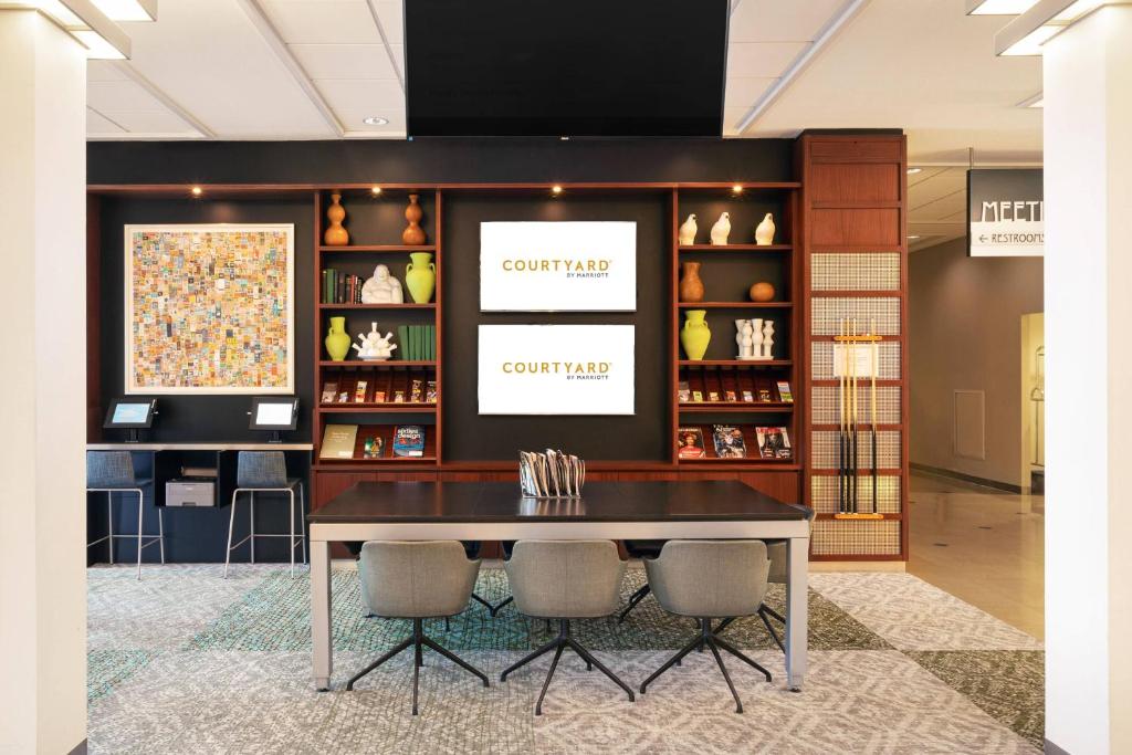 Courtyard by Marriott Amsterdam Airport - Resim 41