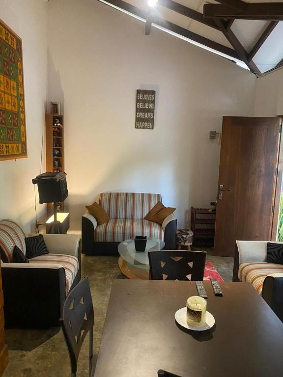 Fotografie z fotogalerie ubytování SANORA Hostel & Ayurveda Ashram v destinaci Inamaluwa