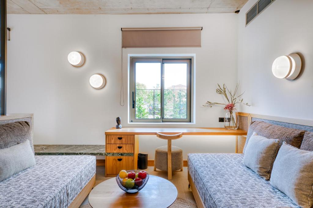 Capital Luxury Suites - 3