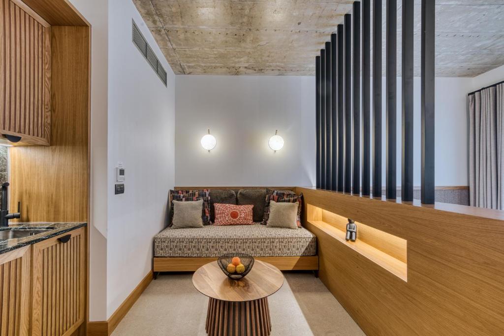 Capital Luxury Suites - 19