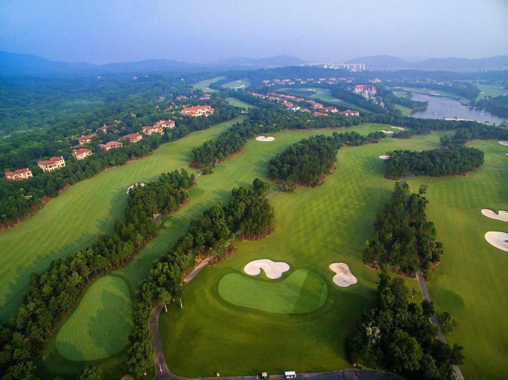 Golf v hotelu nebo okolí