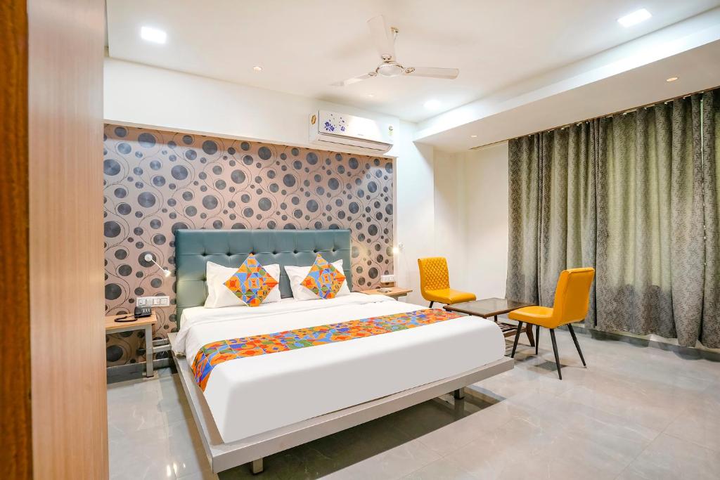 FabHotel Arc Palace - Housity