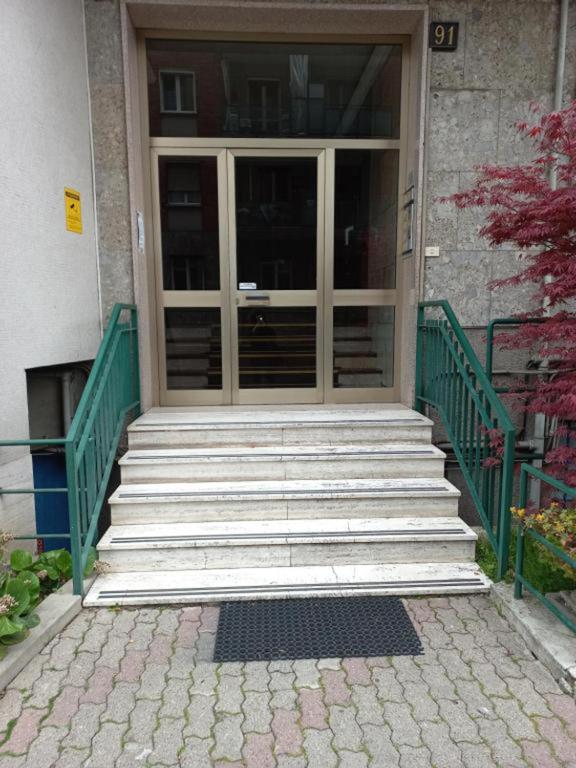 Exteriér alebo vchod do ubytovania Appartamento 3 camere milano centro