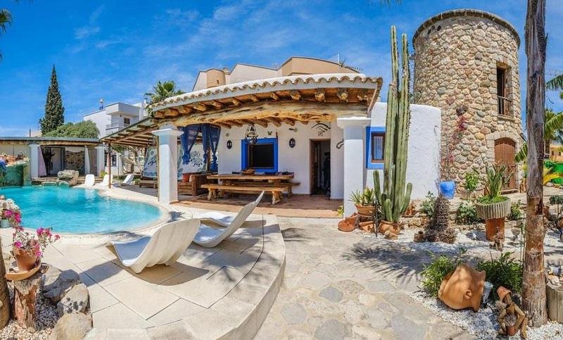 Bazén v ubytování Villa en Ibiza nebo v jeho okolí
