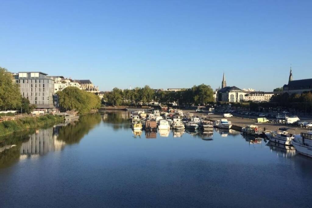 Vista sul fiume nelle vicinanze dell'appartamento