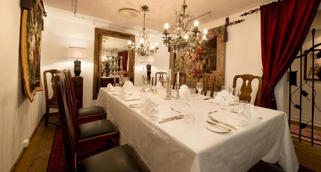 Restaurace v ubytování Hovde Gård