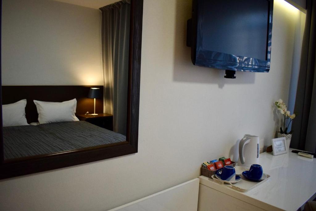 Hotel Divan - Double Or Twin Room