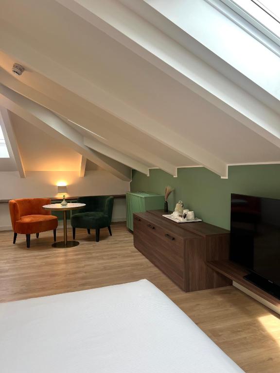 Boutique Hotel Martini 17 - Resim 13