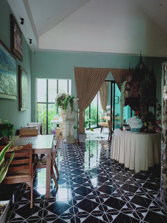 Sri Ngachang - Resim 4