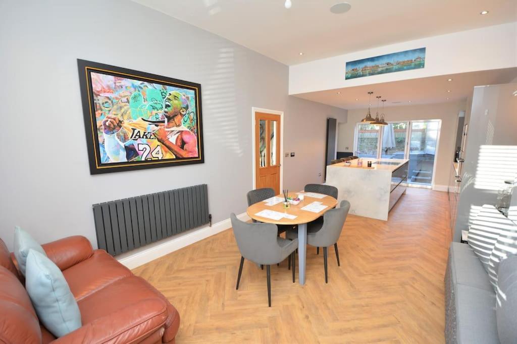 Modern luxury home, Wallasey (updated prices 2024)