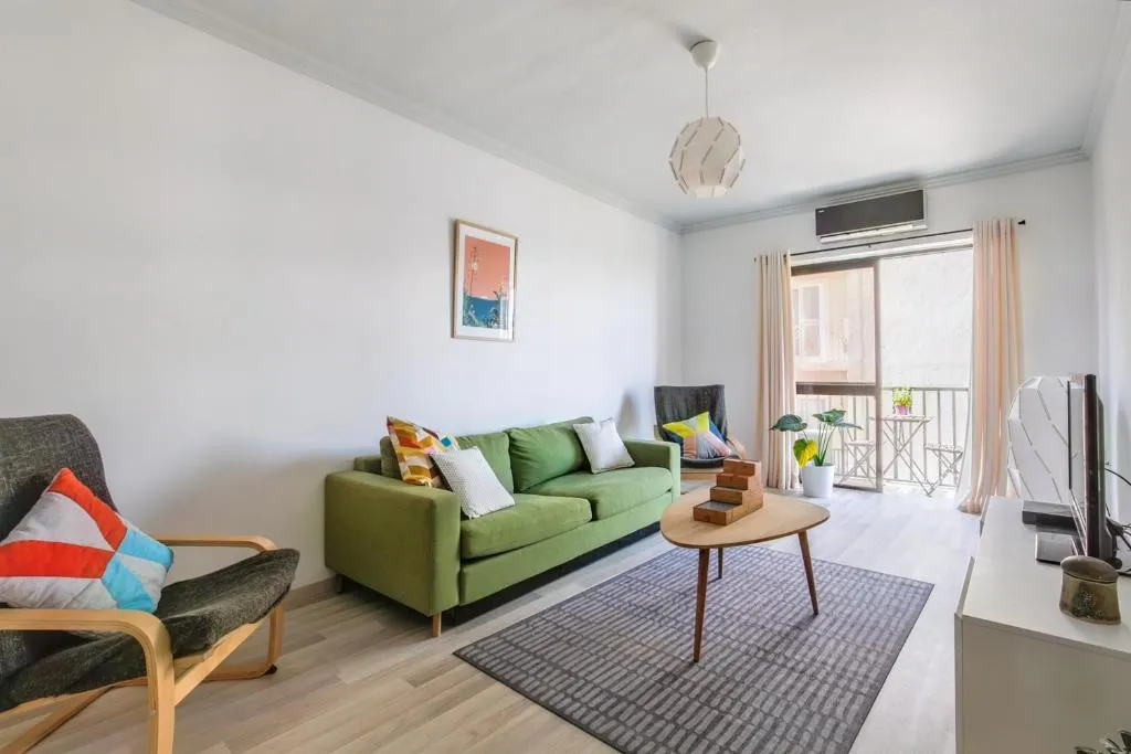 Stylish 3 Bedroom Apartment - St. Julians - 5 mins from Balluta Bay