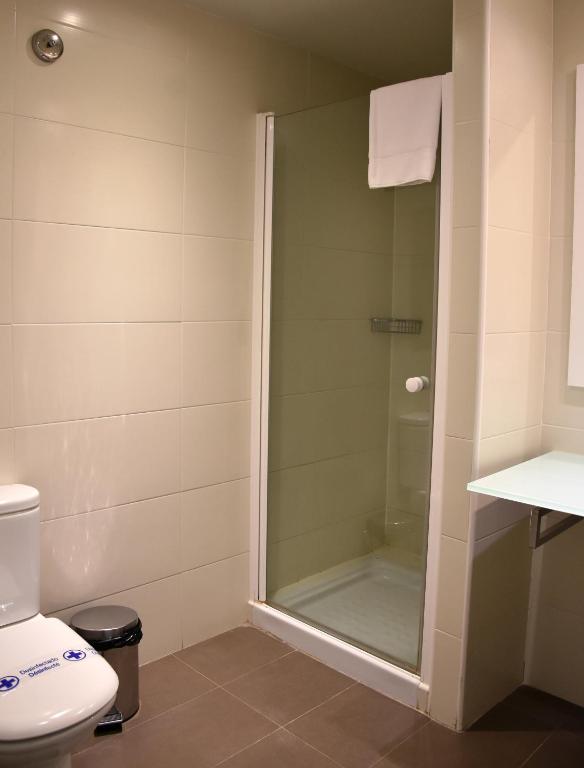 Koupelna v ubytování Hotel y Apartamentos SNÖ Isaba