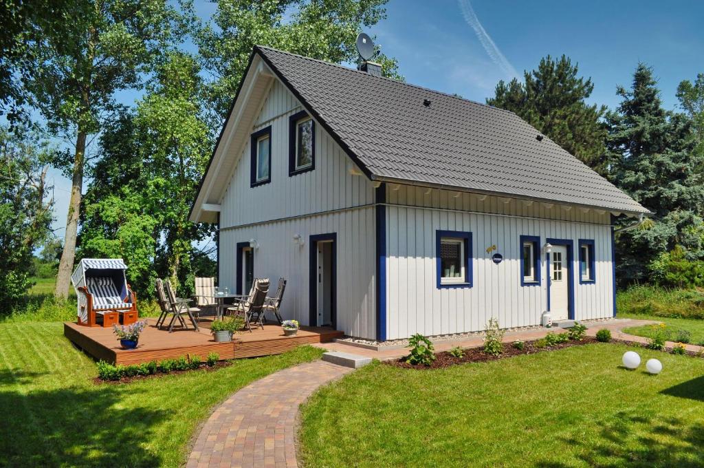komfortables Haus mit Kamin, Sauna, Garten, Terrasse Ferienhaus