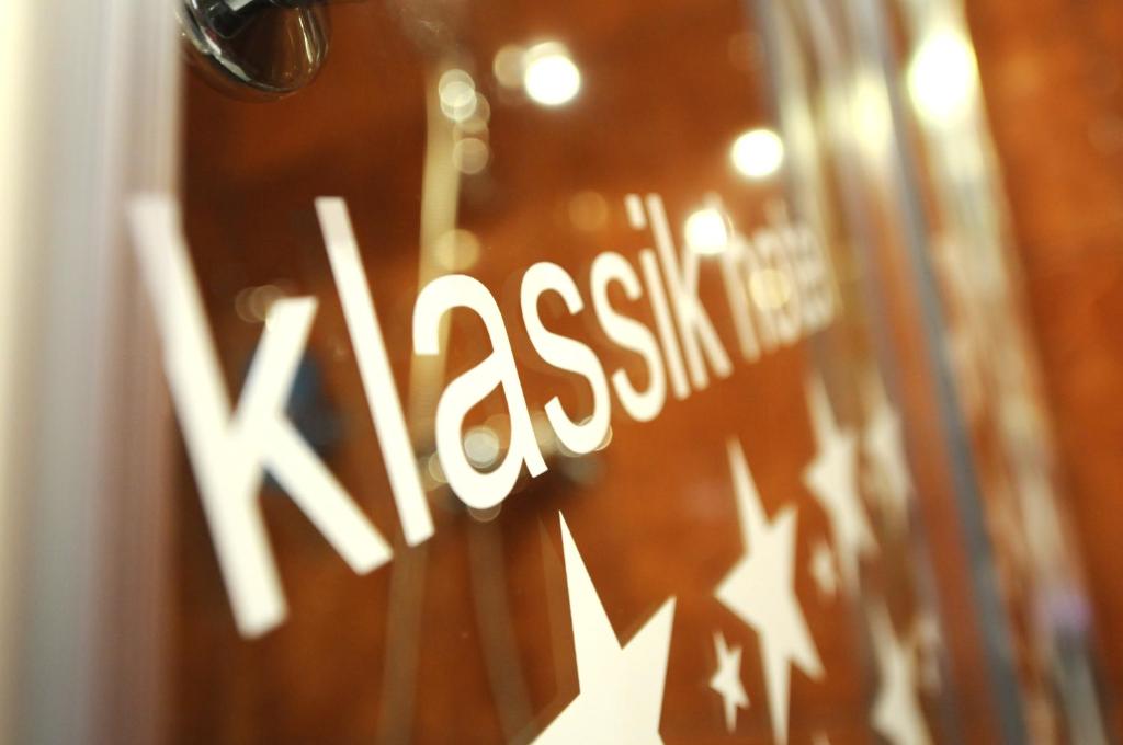 Certifikát, hodnocení, plakát nebo jiný dokument vystavený v ubytování Hotel Klassik Berlin