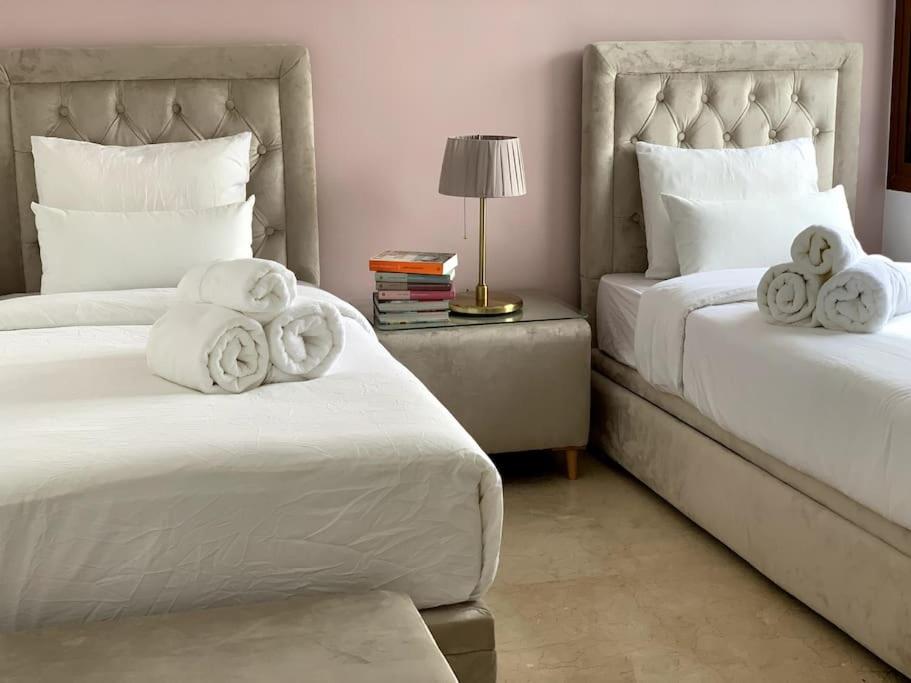 Ένα ή περισσότερα κρεβάτια σε δωμάτιο στο Villa Jasmin 15