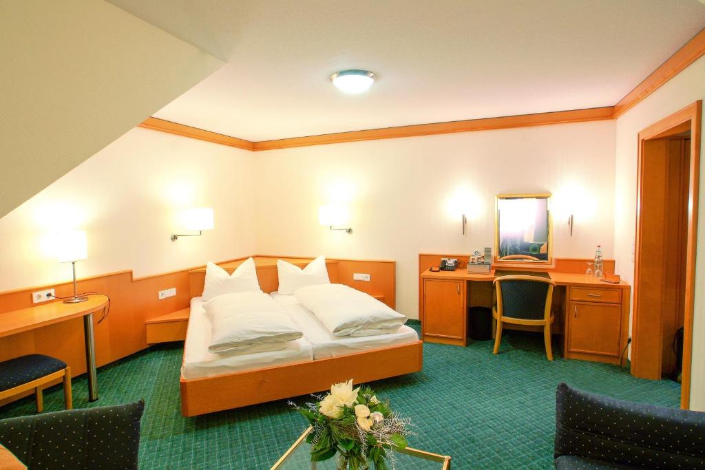 Hotel Winzerstube - Standard Double Room