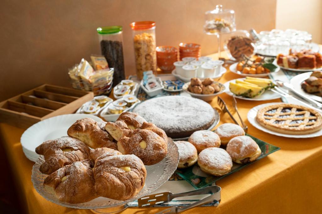 Jedlo v ubytovaní bed & breakfast alebo blízkom okolí