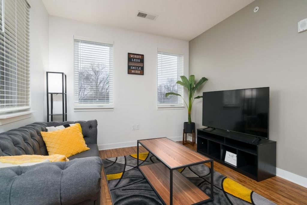 Cozy 2Bedroom Fountain Square Indy, Indianapolis (updated prices 2024)