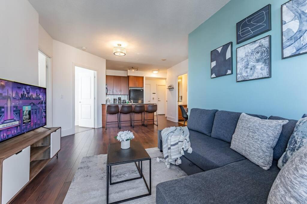 Executive 2BR-2Bath Condo, High Floor, Parking