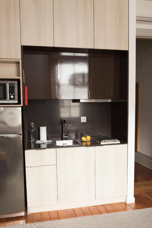 Santo da Casa / Sc apartments - 17