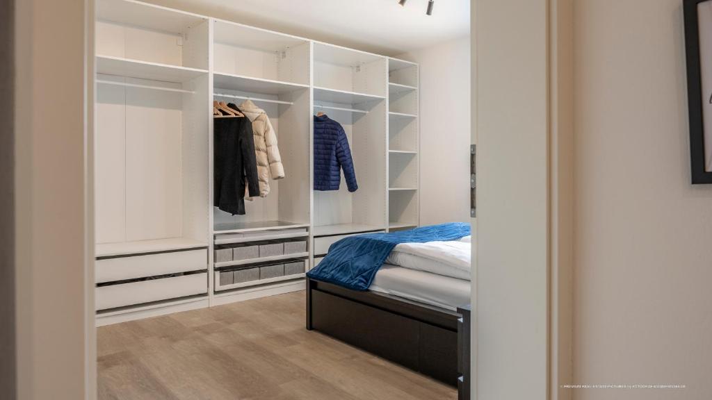FLAIR: stylisches Apartment - Netflix - BASF - Uni Mannheim, Ludwigshafen  am Rhein – Updated 2024 Prices