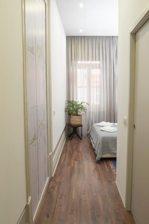 Santo da Casa / Sc apartments - One-Bedroom Apartment