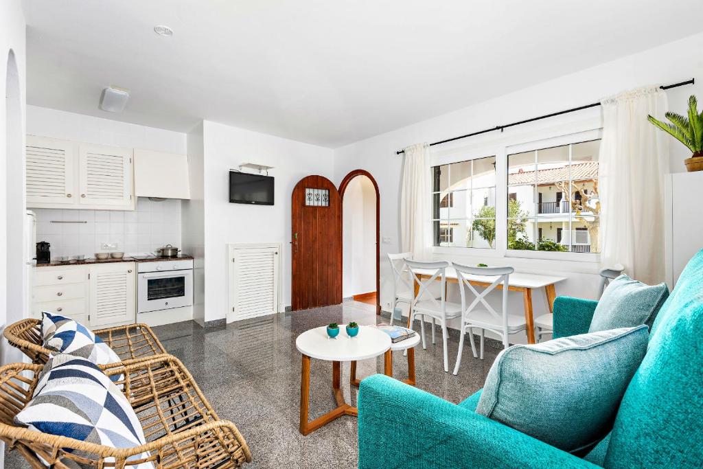 Apartamento Menorca SON BOU 53 by Mauter Villas, Son Bou ...