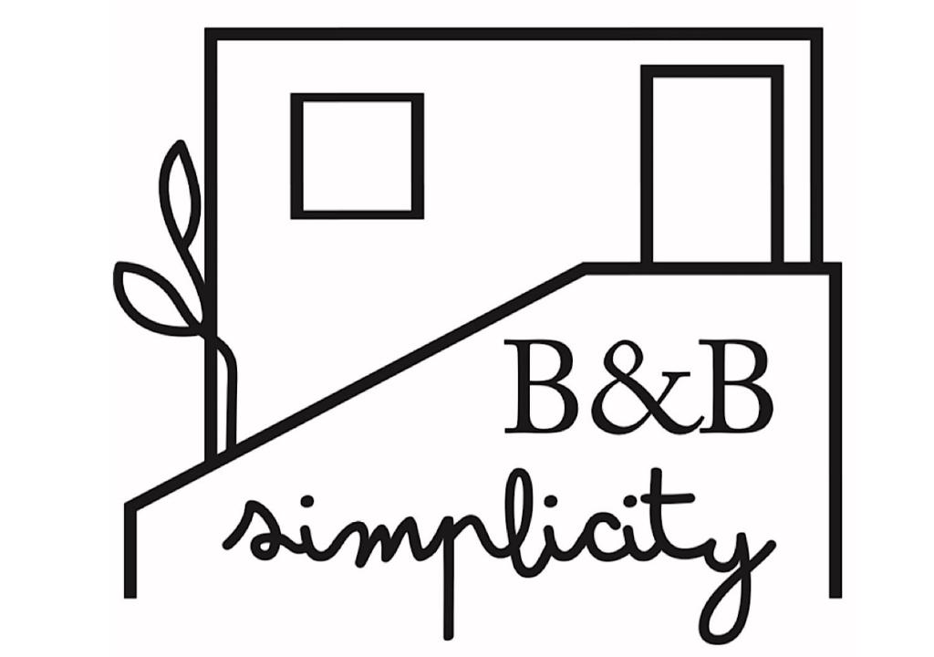 uma imagem a preto e branco de uma casa com as palavras melhor aniversário em B&B Simplicity 10 MIN from POMPEI em Boscotrecase