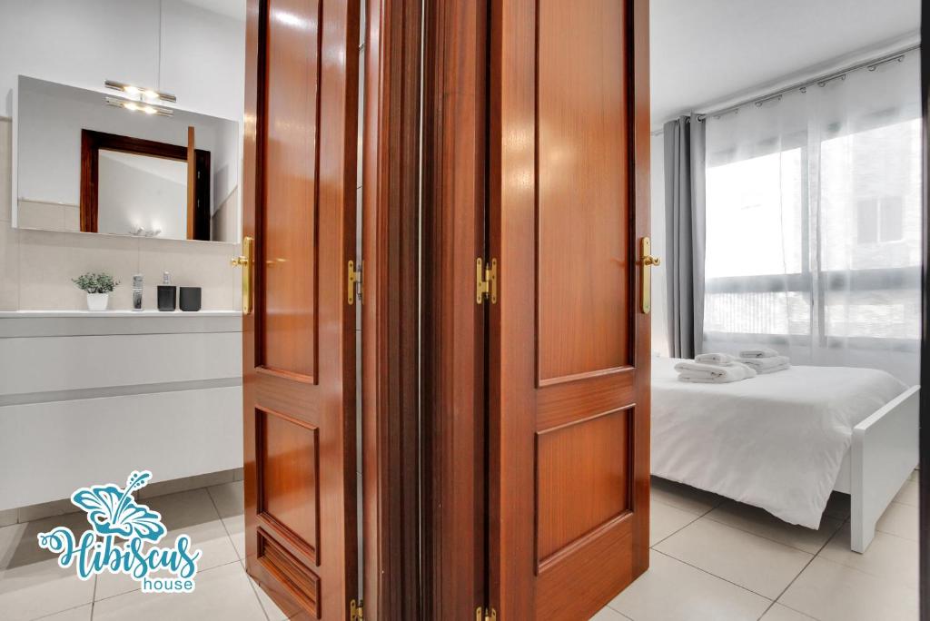 Fotografie z fotogalerie ubytování Hibiscus house, charming 1-bed flat located 300 m from the beach v destinaci Corralejo