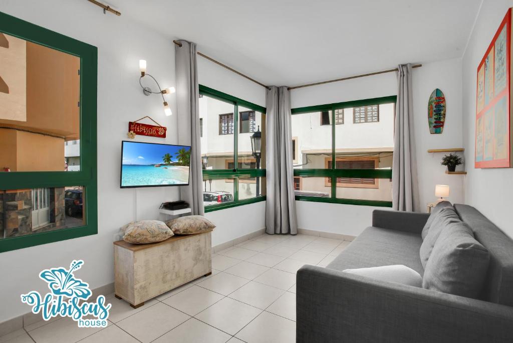 Fotografie z fotogalerie ubytování Hibiscus house, charming 1-bed flat located 300 m from the beach v destinaci Corralejo