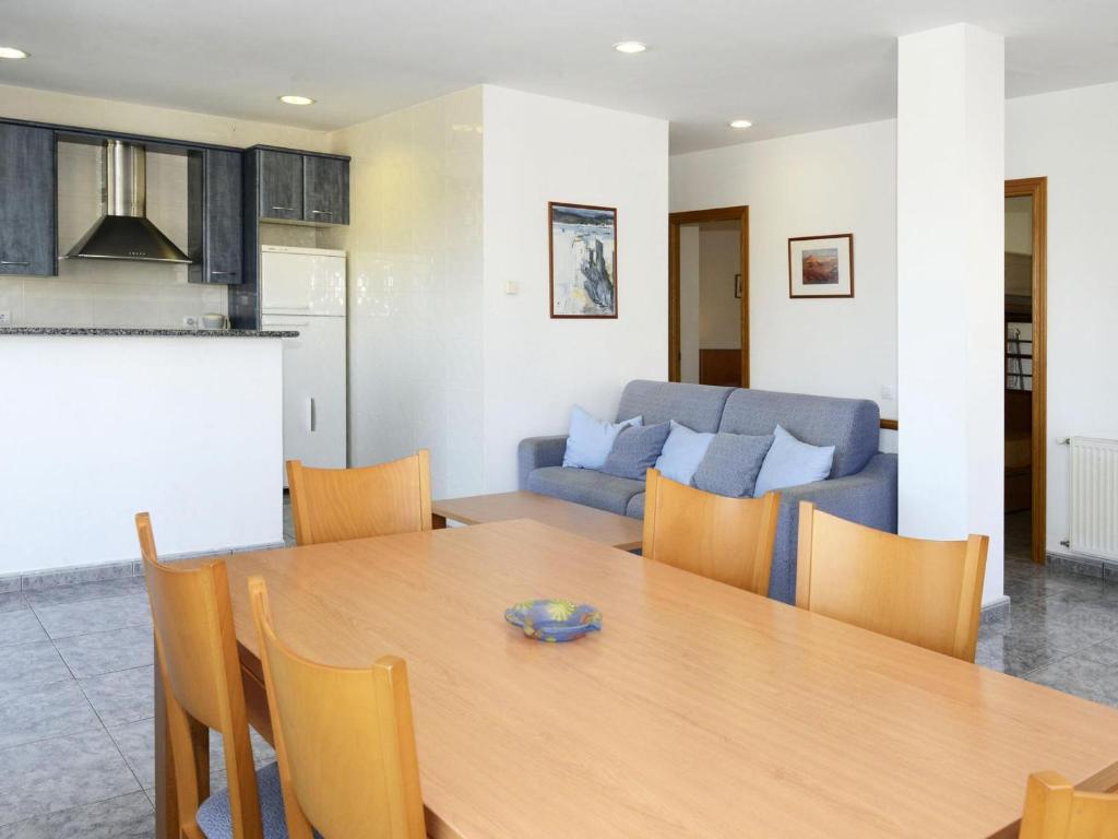 Posezení v ubytování VINYA FARELLA 4 - Apartamento luminoso con vistas la mar y parking. - ES-228-19