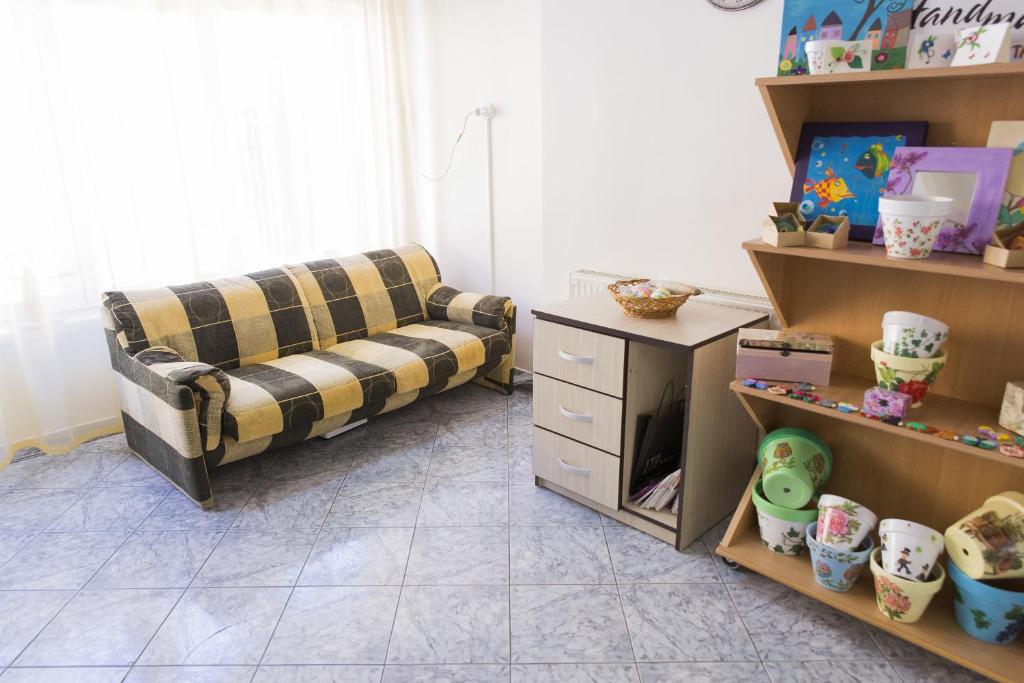 Posezení v ubytování Hostel Holland Bacau