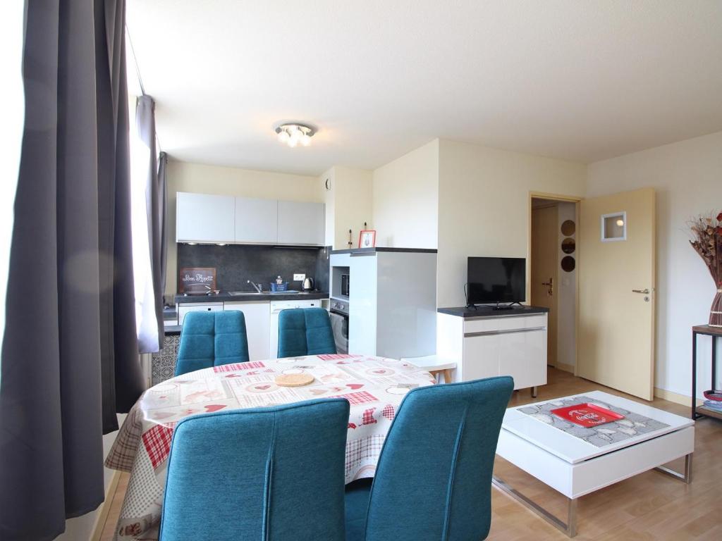 Kuchyňa alebo kuchynka v ubytovaní La Bourboule: T2 bis, 5 pers, Wi-Fi, Parking, Non-fumeurs - FR-1-608-243