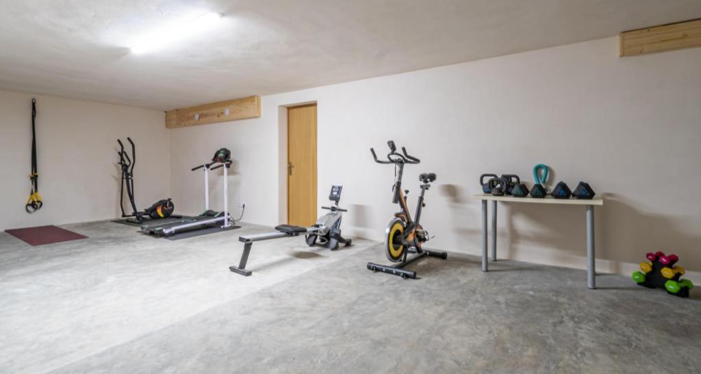 Fitness centrum a/nebo fitness zařízení v ubytování Villa Rito Nou