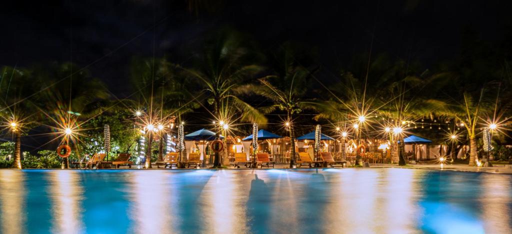 Bazén v ubytování Stelia Beach Resort nebo v jeho okolí