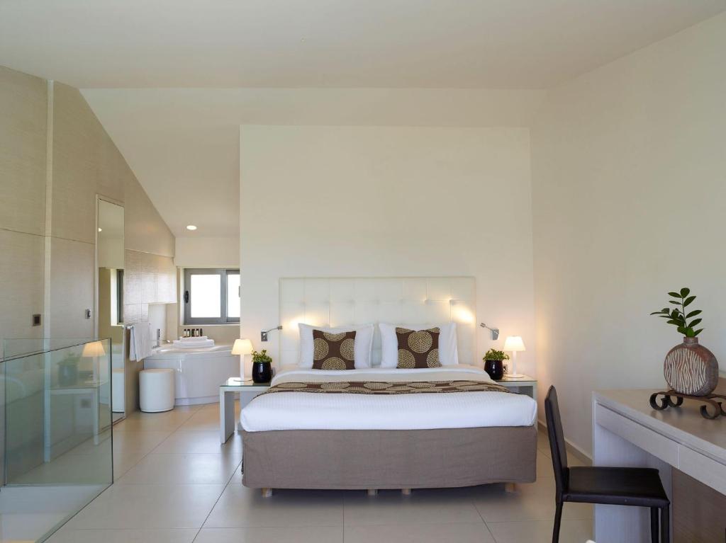 The Ixian Grand & All Suites - Adults Only Hotel - Premium Double Room With Spa Bath And Garden View