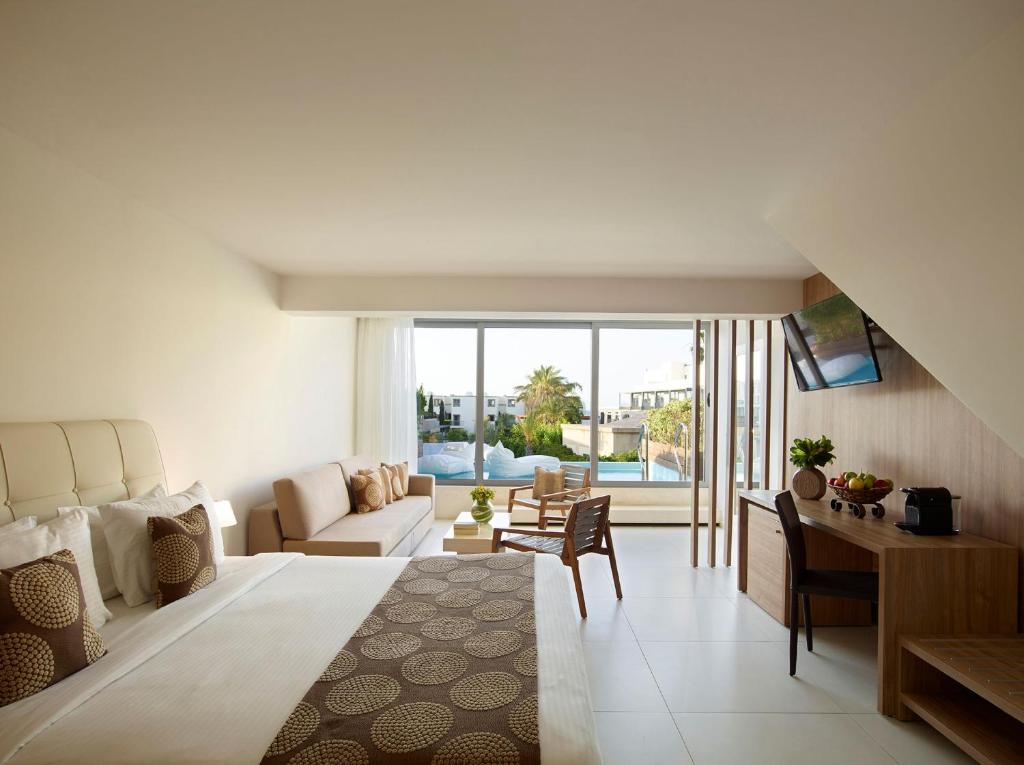 The Ixian Grand & All Suites - Adults Only Hotel - 