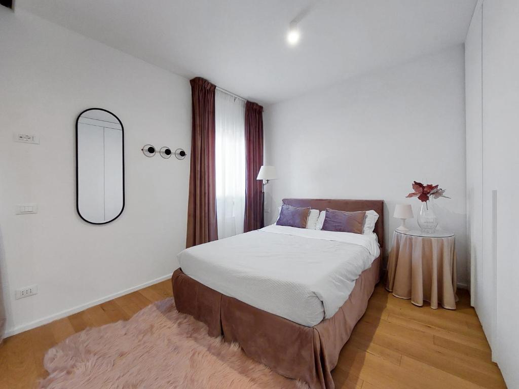 Posteľ alebo postele v izbe v ubytovaní Piazza di Spagna - Suite Donata, strollingrome