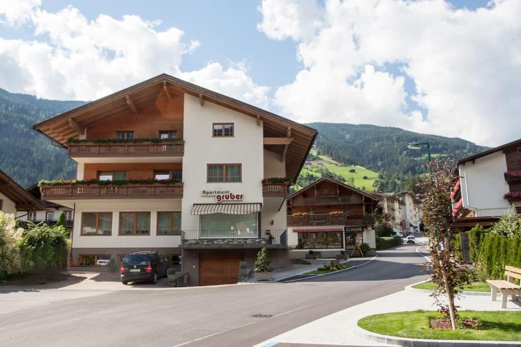 Nespecifikovaný výhled na hory nebo výhled na hory při pohledu z apartmánu