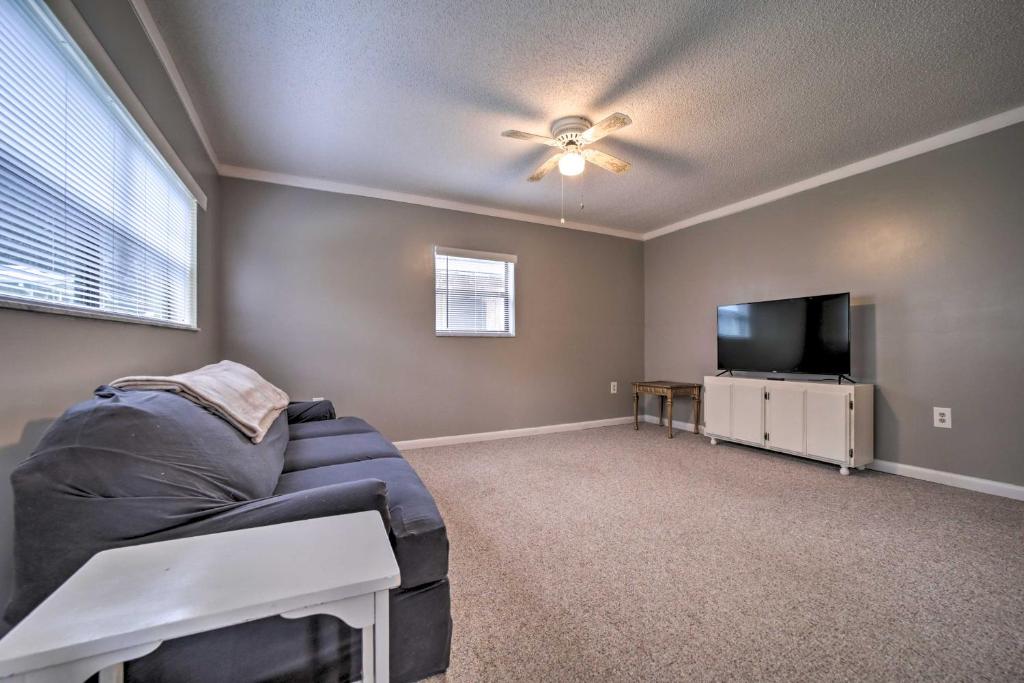 Cozy Bryson City Cabin Rental with Shared Yard, Bryson City (updated