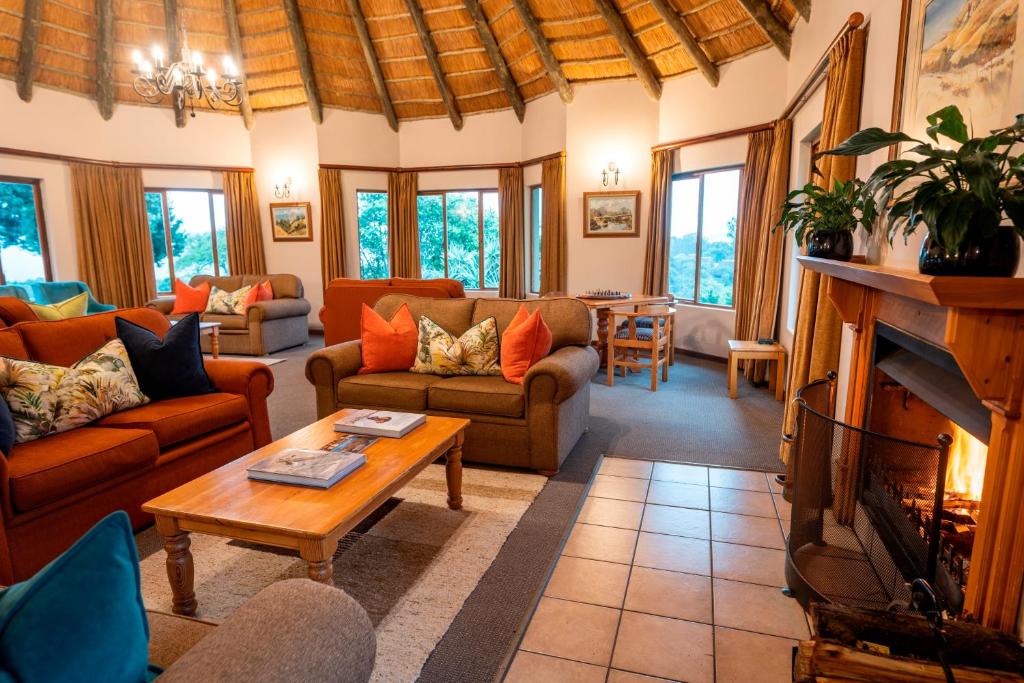 Posezení v ubytování Montusi Mountain Lodge
