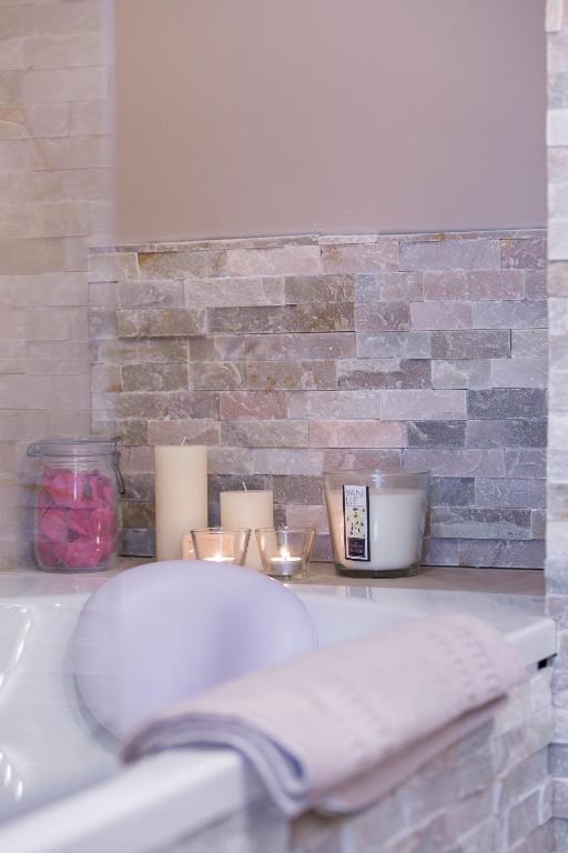 Rosebury Cottage 1 bedroom - Terrasse- Free Street parking – photo 31
