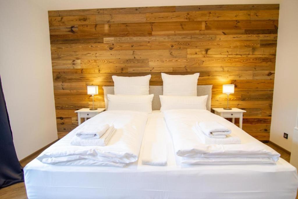 Schiefer Suite Hotel & Apartments - 大型双人间 - 附楼