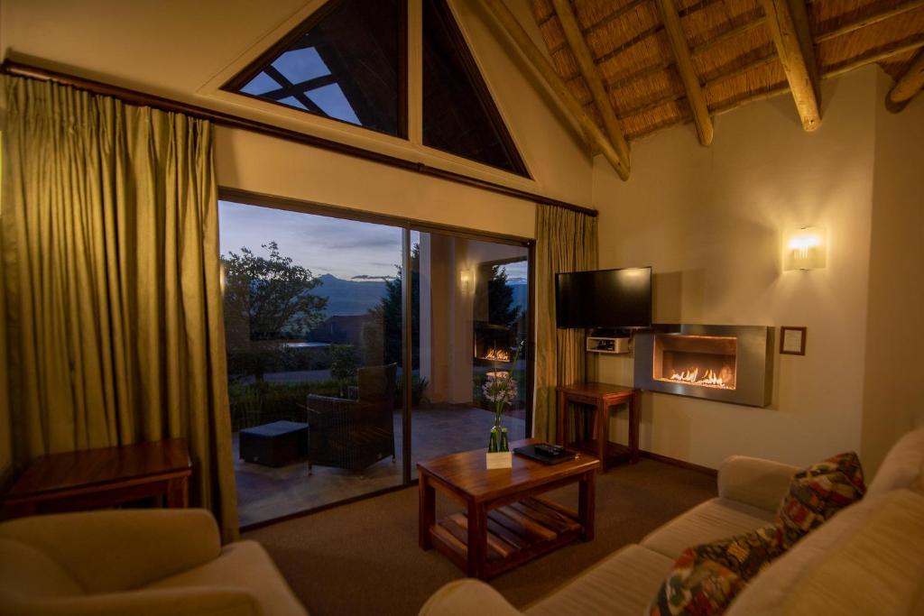Posezení v ubytování Montusi Mountain Lodge